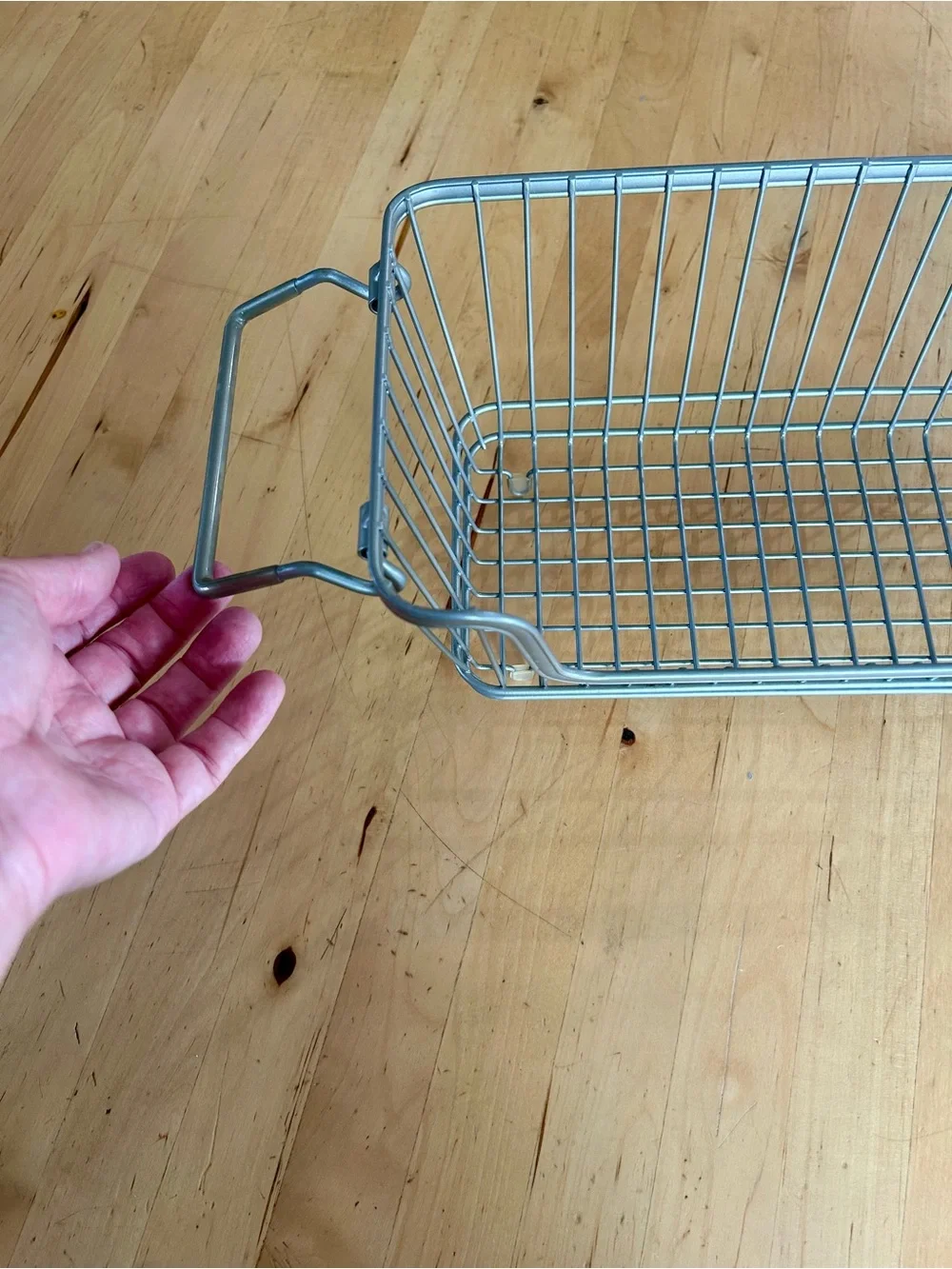 Silver Metal Wire Storage Basket Expandable Handles Organizer 14x6x5